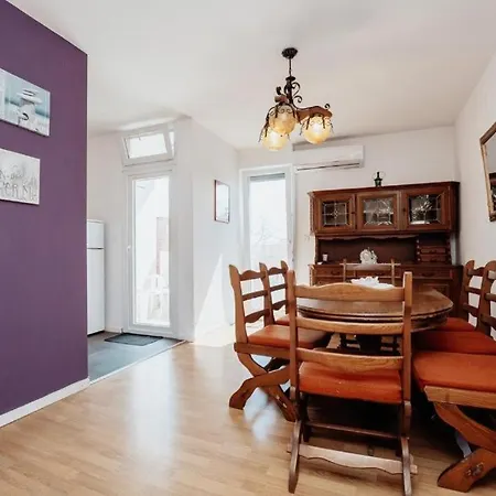 Apartament Big Near Center *